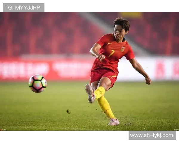 足球球星女儿颜值超高引关注成为新一代网红萌主